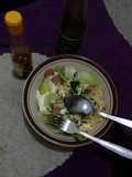 Mie rebus telur sosis selada cabe rawit