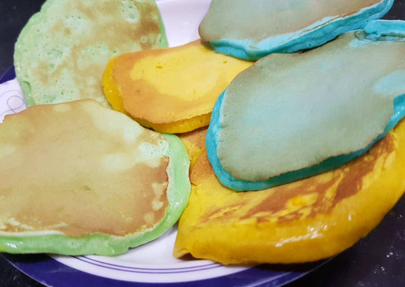 Three-color pancakes