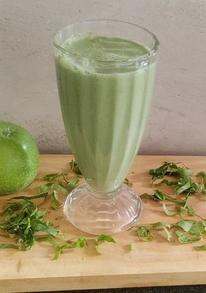 A picture of Green Apple Smoothie.