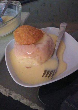 Túróval töltött zsemle, vanília öntettel recept fotója
