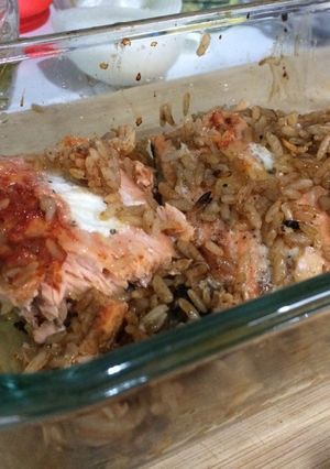 Una foto de FILETE DE SALMON HORNEADO AL JENJIBRE