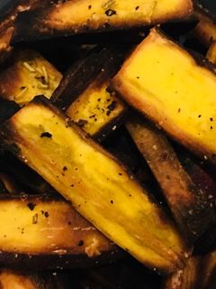 A picture of Crispy baked sweet potato.
