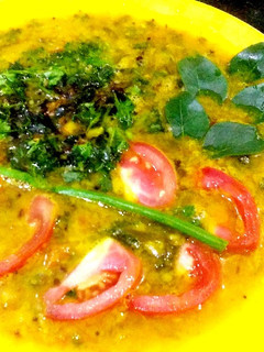 पालक दाल तड़का (Palak dal Tadka recipe in Hindi) रेसिपी मुख्य फोटो