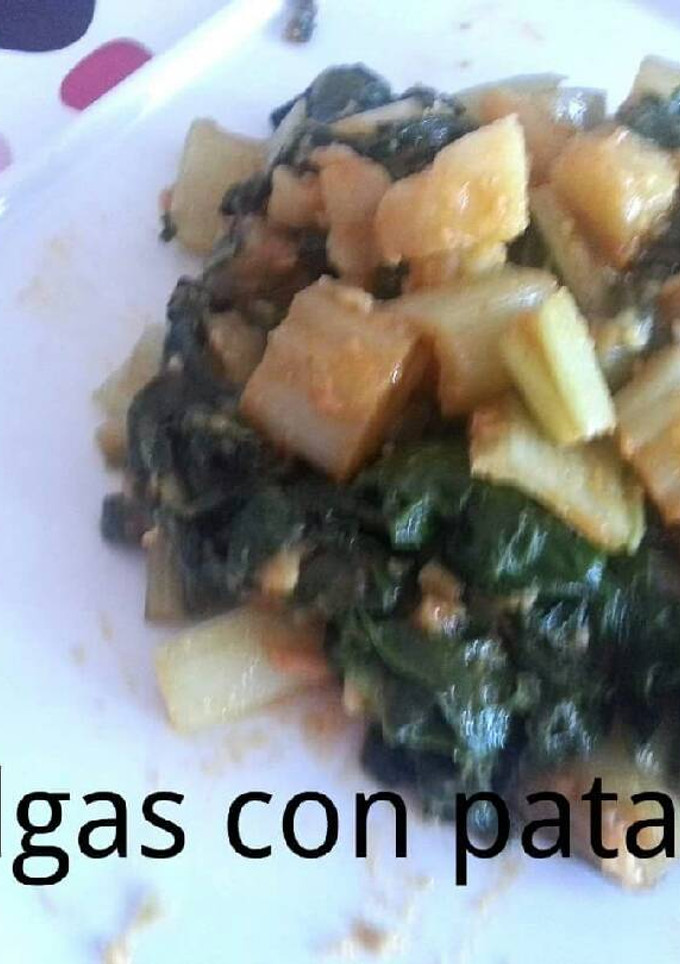 Una foto de Acelgas con patatas Thermomix