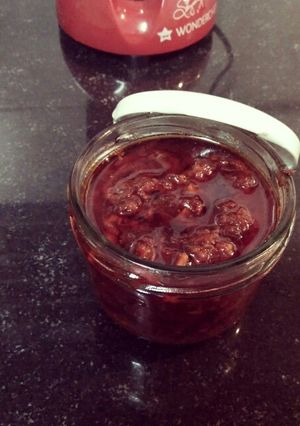 A picture of Schezwan sauce.