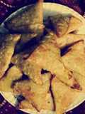 Crispy green chilli kheema onion samosa