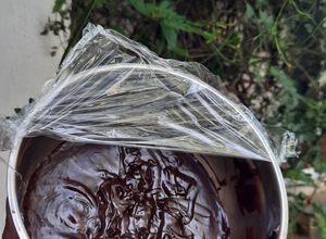 Una foto de Ganache pesada de chocolate