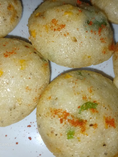 सूजी के अप्पे(SUJI KE APPE RECIPE IN HINDI) रेसिपी मुख्य फोटो