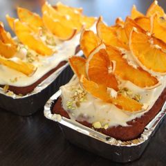 A picture of Orange Yogurt cake.