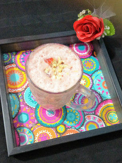 பீட்ரூட் மில்க் ஷேக் (Beetroot milkshake recipe in tamil) செய்முறை முக்கிய புகைப்படம்