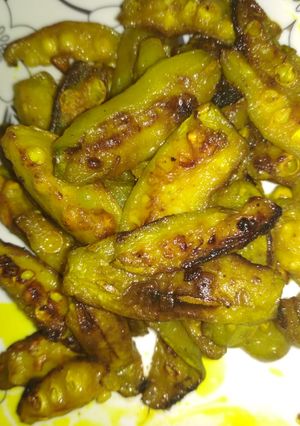 A picture of Fried parwal.