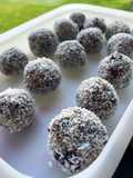 Raisin and Hazelnut Energy Balls