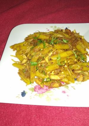 এগ চিকেন পাস্তা। রেসিপির প্রধান ছবি