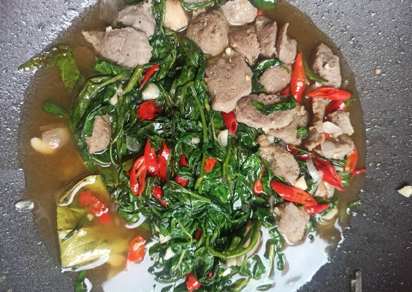 Tumis Kangkung Terasi Bakso (Khas Jawa)