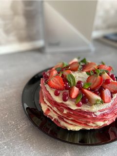 Фото Торт з млинців «Червоний оксамит»🍓.