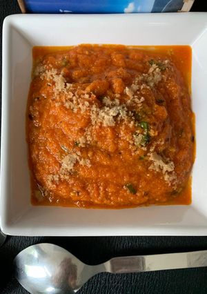 ટામેટા ની ચટણી (Tomato Chutney Recipe In Gujarati) રેસીપી મુખ્ય ફોટો