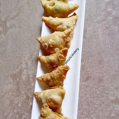 A picture of Samosa 1.