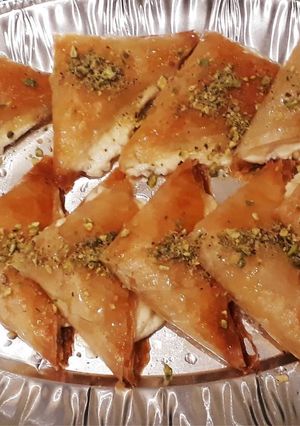 صورة لوصفة بقلاوة بالقشطه (وربات)