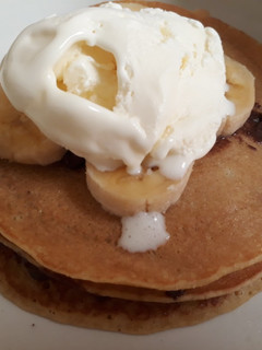 Foto resep Pancake with Choco Crunchy and Vanilla Ice Cream