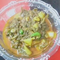 A picture of CheesePalak Aloo thodey shorbe wale ❤.