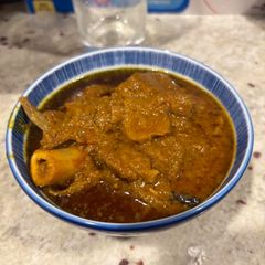 A picture of Bengali Style Mutton Curry.
