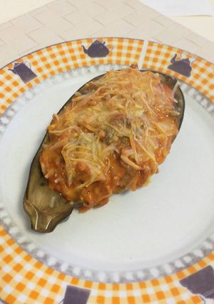 Una foto de Berenjenas rellenas de carne picada