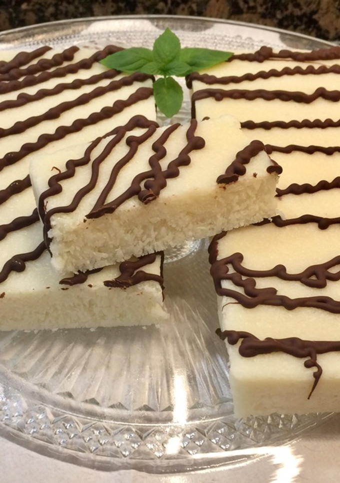 Una foto de Turrón de coco, sin gluten, sin lactosa