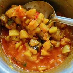 A picture of Gujjus lauki sabzi.