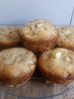 Una foto de Muffins de ananá vegano 🍍🌱