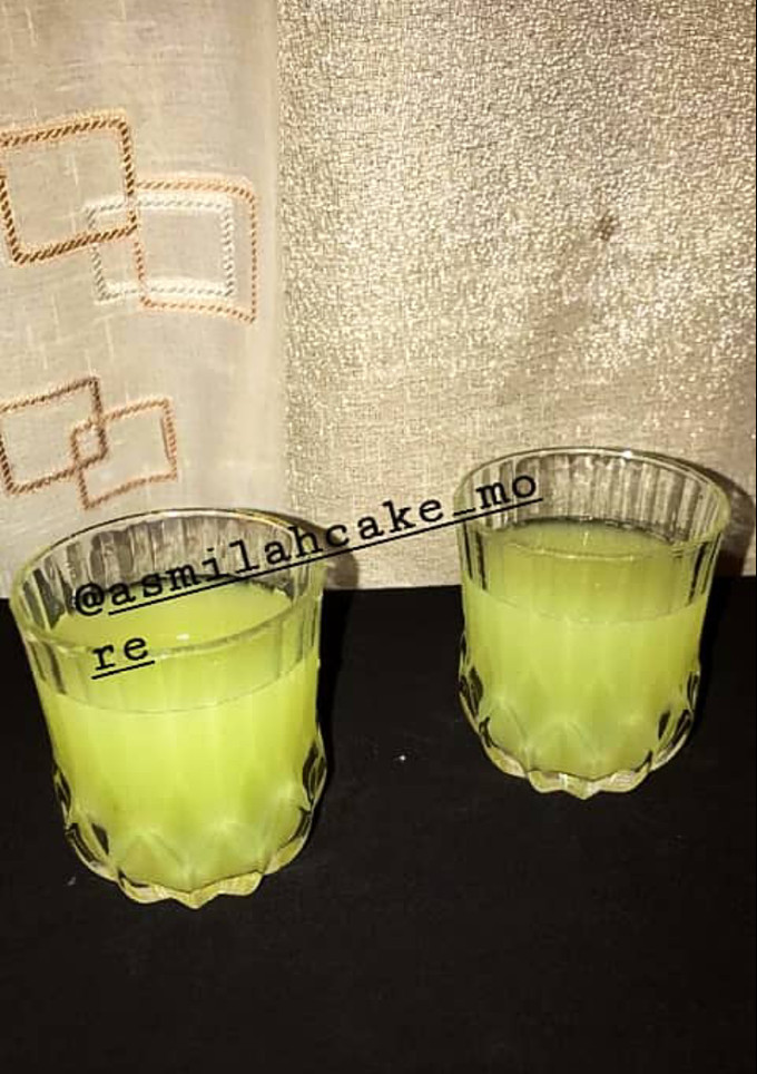 A picture of Cucumber Ginger juice.
