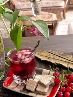 عکسی از دستور شربت آلبالو با تخم شربتی 🍒