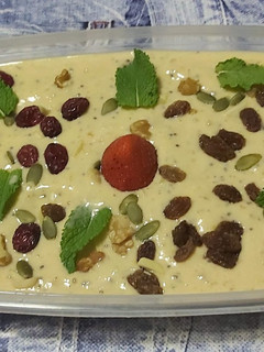 Una foto de Smoothie plátano, piña, naranja y ciruelo