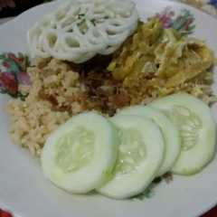 A picture of Nasi goreng jadul.
