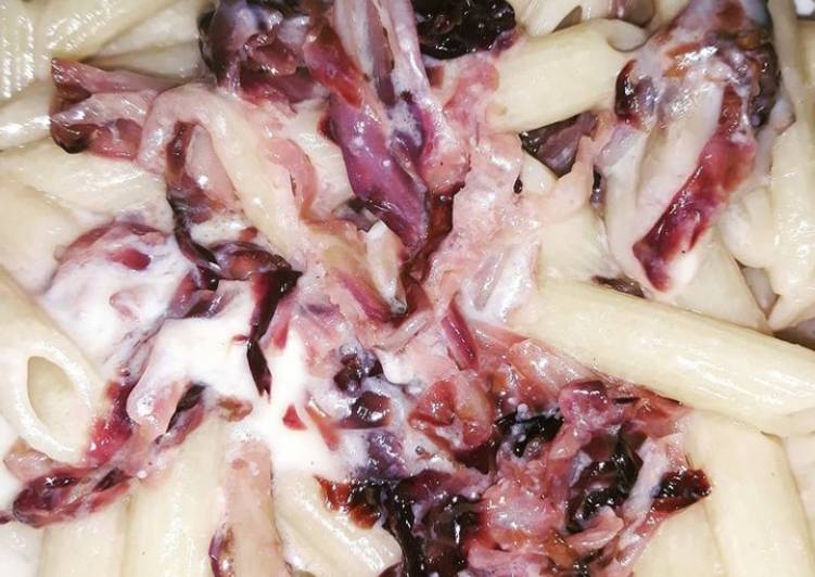 Simple Way to Make Speedy Penne Radicchio di Chioggia e Taleggio