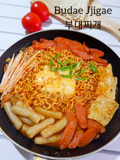 Foto resep 🥘Budae Jjigae - 부대찌개 (Army Stew)
