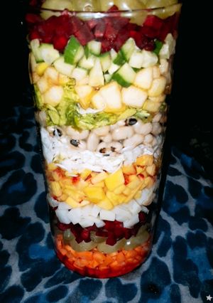 A picture of Juice fruit and vegetable jar.