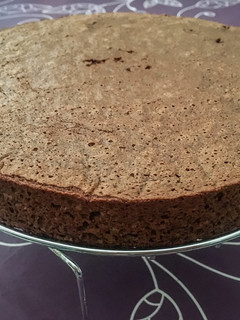Una foto de Bizcocho sin gluten de chocolate, zanahoria y almendras