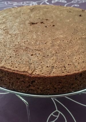 Una foto de Bizcocho sin gluten de chocolate, zanahoria y almendras