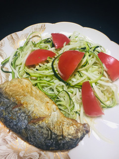 Una foto de Espaguetis de Calabacín con filetes de Pescado!