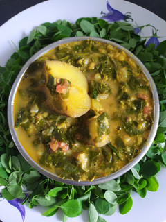 மாங்காய் முருங்கை கீரை சாம்பார் mango drumstick leaves recipe in tamil செய்முறை முக்கிய புகைப்படம்