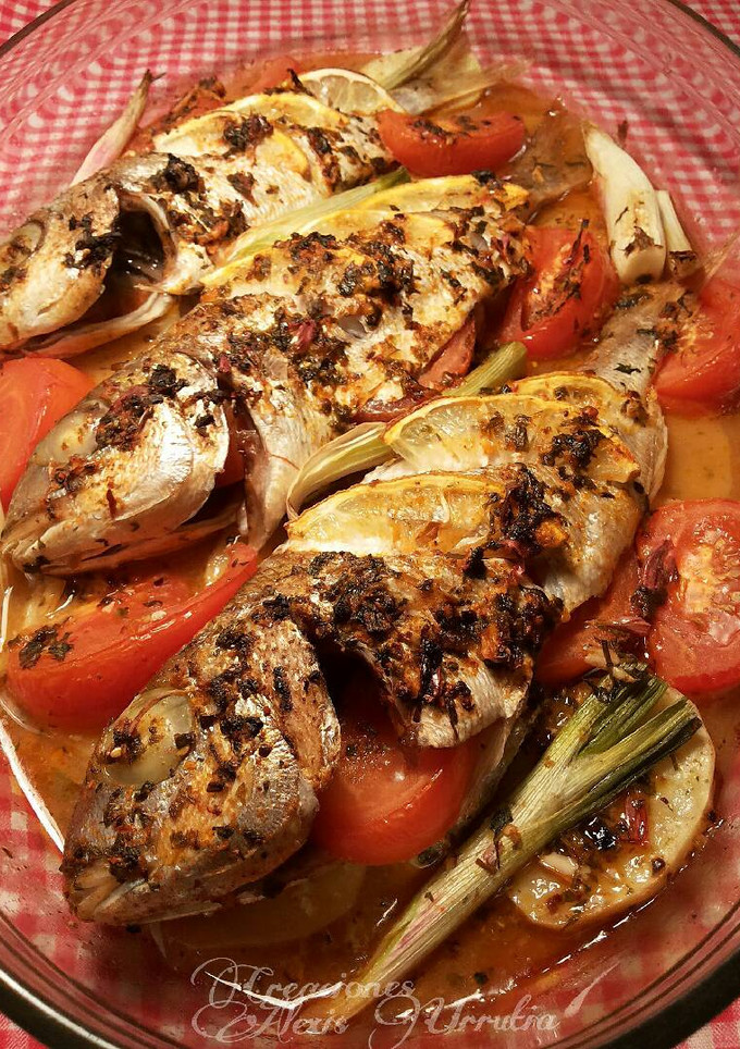 Una foto de Besugo de aparejo al horno, con majado urrutia para pescados