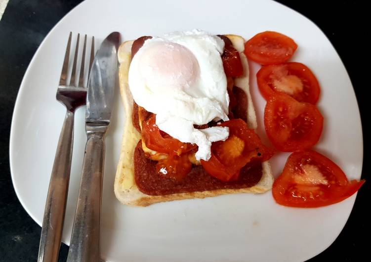 Simple Way to Make Ultimate My Bacon Grill, Halloumi, Tomato &amp; Poached Egg