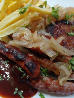 Una foto de Barbacoa al horno sin humos y riquísima con salsa BBQ SAKICUINERSOLIDARI