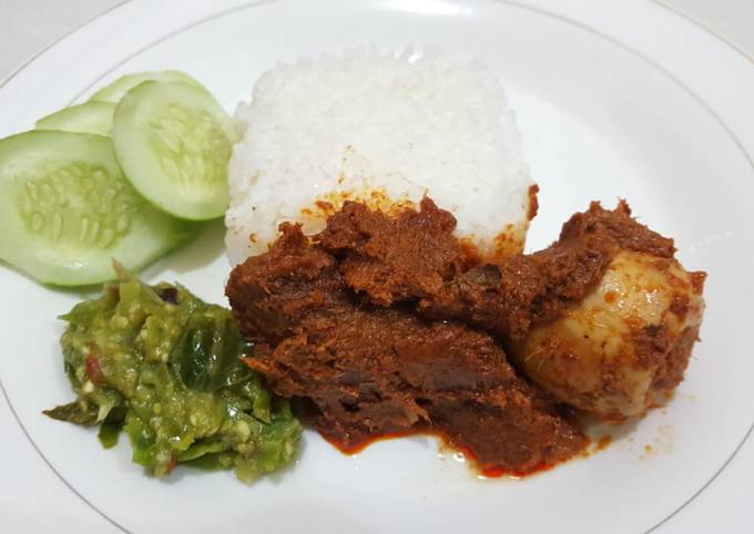 16. Rendang daging