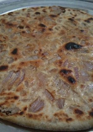 A picture of Onion Parantha.