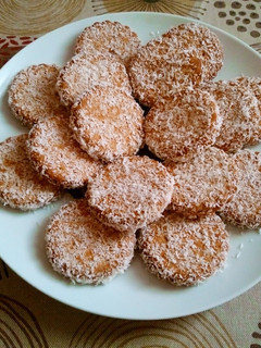 Una foto de "Falso Alfajor" de dulce de leche y coco 🍪
