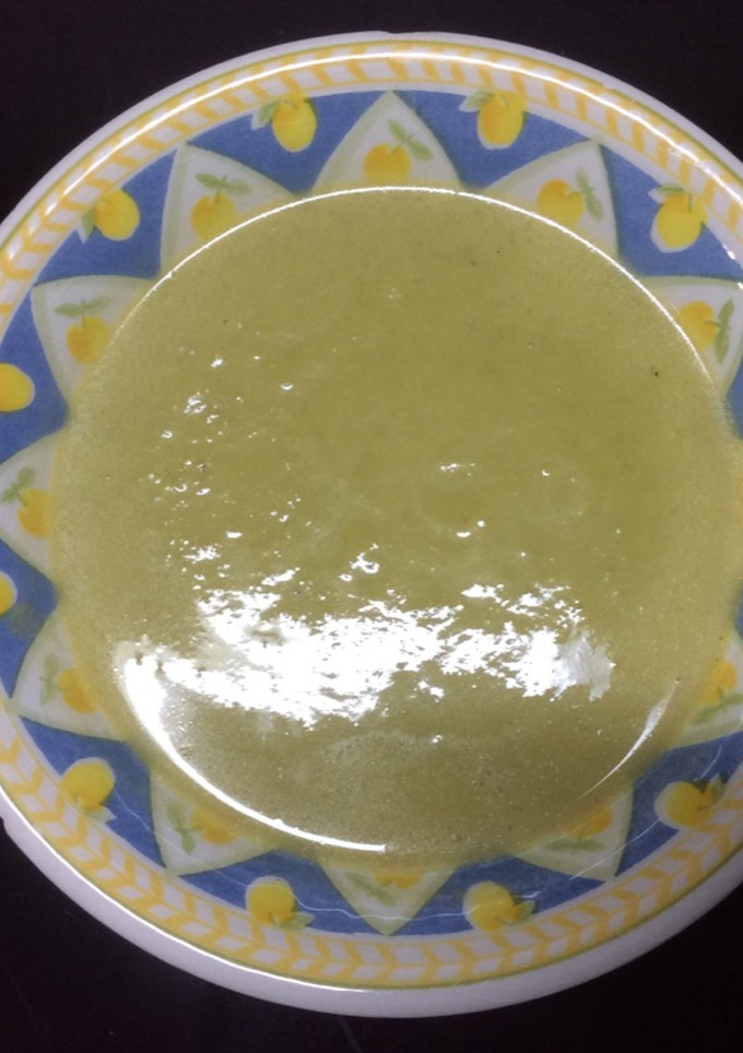 Una foto de Crema de espárragos y puerro
