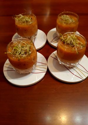 Foto principal de Chupito de verduras con germinado de brócoli