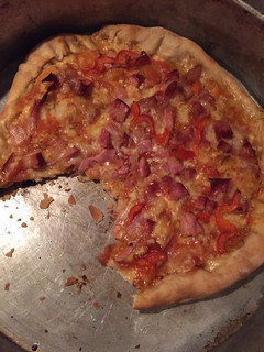 Una foto de Pizza con salsa casera😱