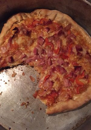 Una foto de Pizza con salsa casera😱
